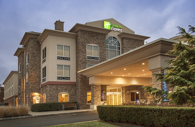 Holiday Inn Express Hotel & Suites East End, an Ihg Hotel