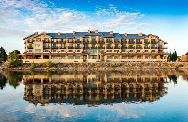 The Lodge at Columbia Point