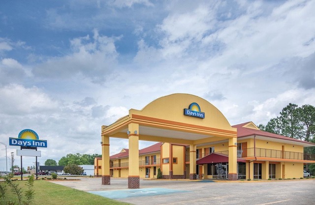 Days Inn by Wyndham Muscle Shoals Florence
