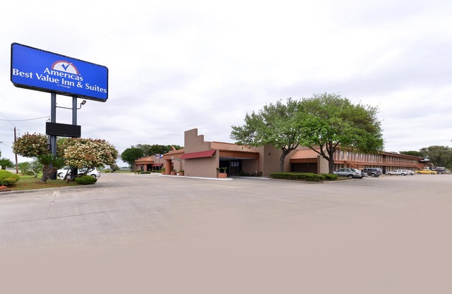 Americas Value Inn Suites Victoria 