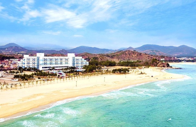 Ocean 2 You Resort Seorak Beach Hotel & Condo