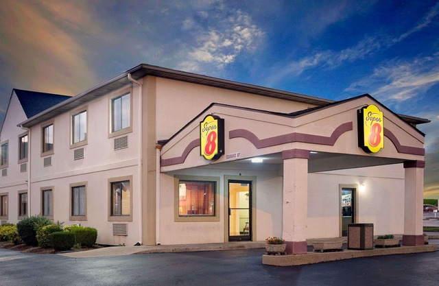 Super 8 by Wyndham Somerset