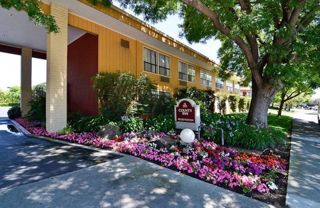 County Inn 