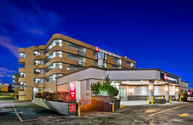 Best Western Plus Village Park Inn