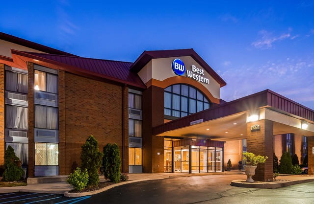 Best Western Luxbury Inn Fort Wayne