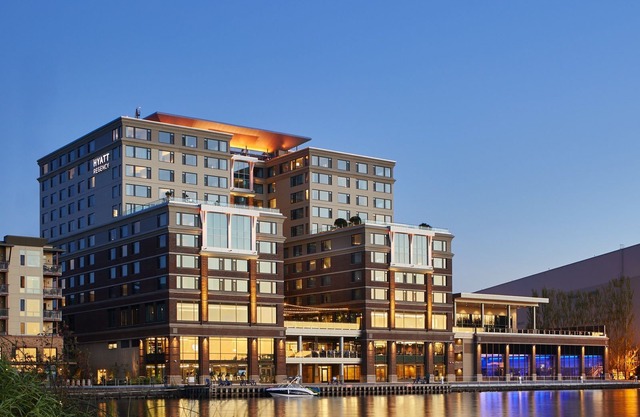 Hyatt Regency Lake Washington at Seattle's Southport