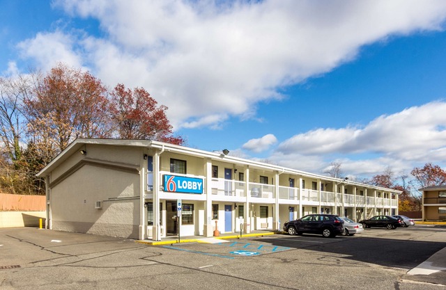 Motel 6 New Brunswick