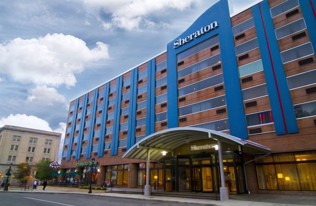 Sheraton Niagara Falls
