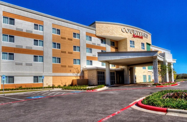 Courtyard by Marriott San Marcos