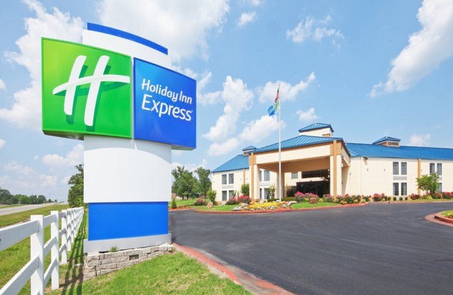 Days Inn & Suites by Wyndham Tahlequah