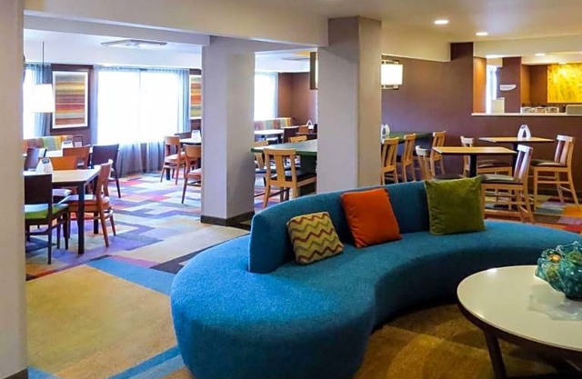 2-Star Hotel ∙ Quality Inn Cranberry Township