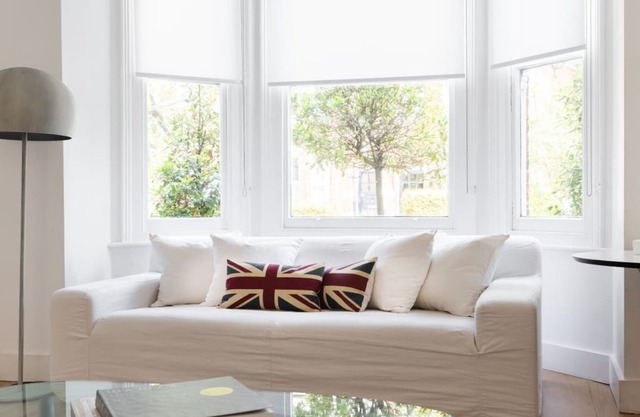 The Latimer Road Escape - Modern 4BDR House with Garden