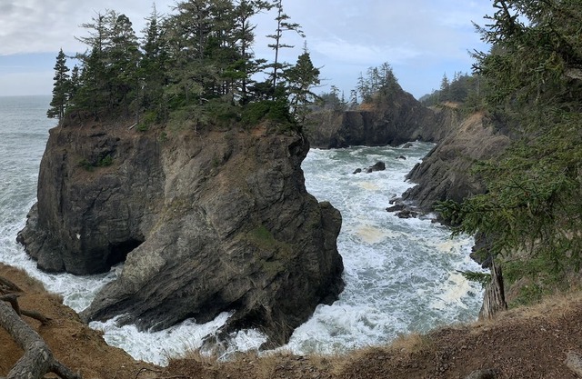 Easy Living Oregon Coast Townhome - Ocean View!