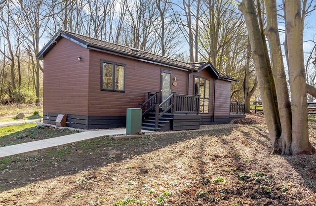 2 bedroom accommodation in Woolverstone, Ipswich