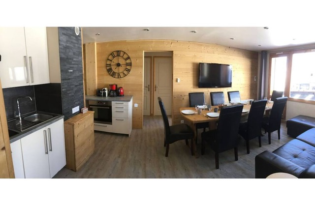 VAL THORENS PLEASANT APARTMENT 10 PEOPLE COMPLETELY RENOVATED
