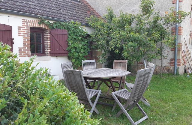 Gite Toulon-sur-Allier, 2 bedrooms, 4 persons