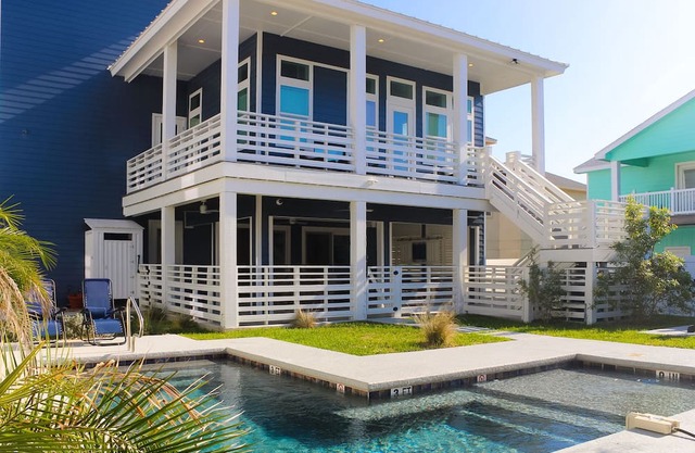 KD671 Luxurious Home with Private Heated Pool and Oasis, Partial Gulf Views and Golf Cart Included!
