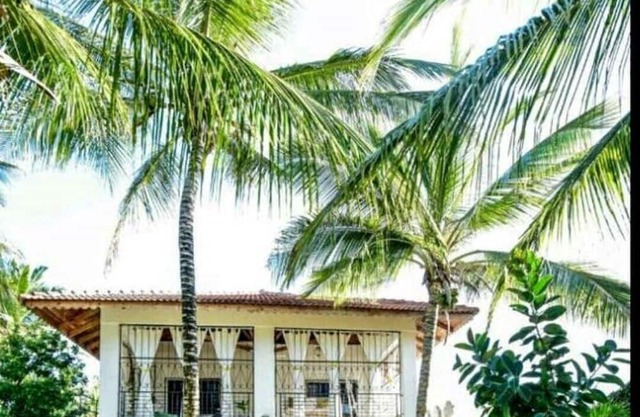 Beach road villa