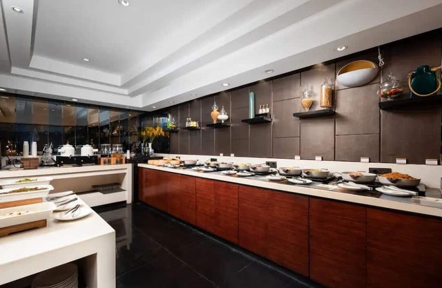 ECHENG Wuhan Yangjiawan Metro Station