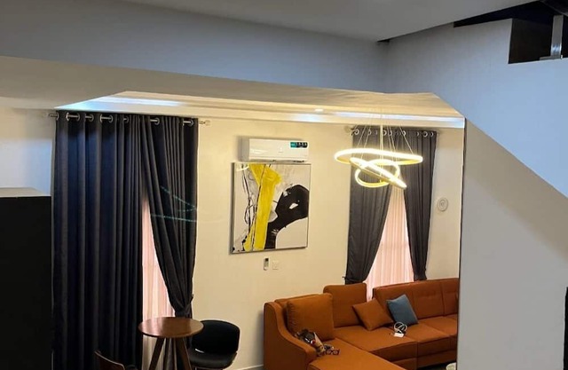 Roak Apartments