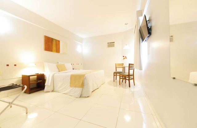 Tarik Fontes Plaza Hotel