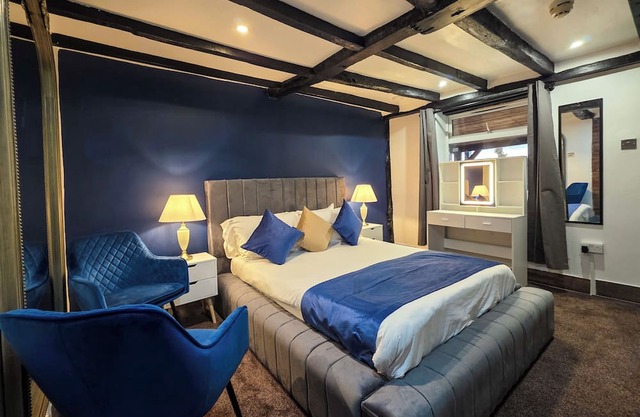 THE COURTYARD LODGE