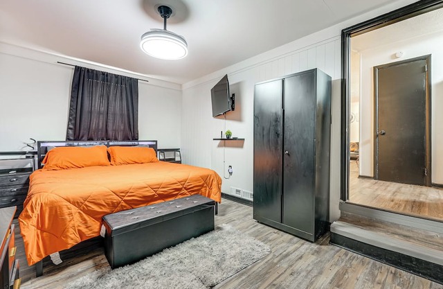 5 Mi to Town: Pet-friendly Retreat in Marietta!