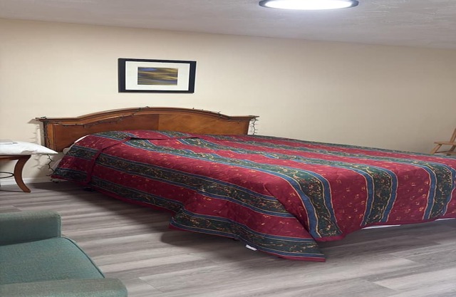 Cross City Motel