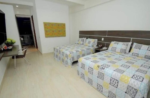 HOTEL HYM SAS