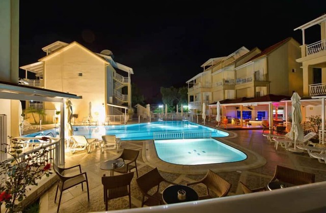 Elena Hotel Apartments