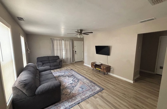 3-bedroom house in fantastic Abilene with AC, WiFi, and a fenced yard! Enjoy