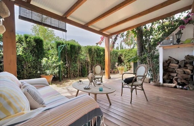 Fee4Me Premium Home in Marbella ONLY Families