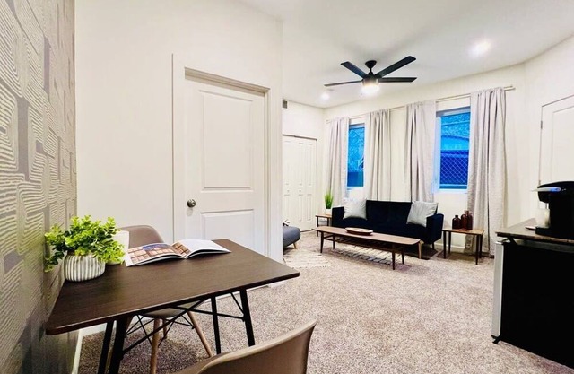 Hotel-Style, 28+ Nights, Free Parking & Wifi