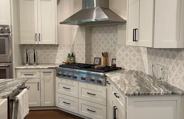 Beautiful new home in Spicewood!