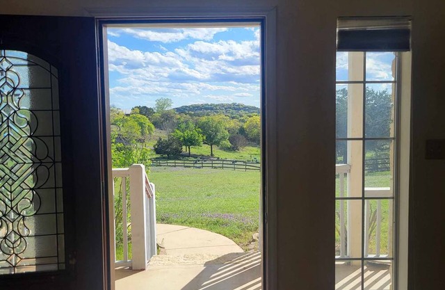 Private Gated Country Estate on Sprawling 3.5 Acres – Your Serene Getaway