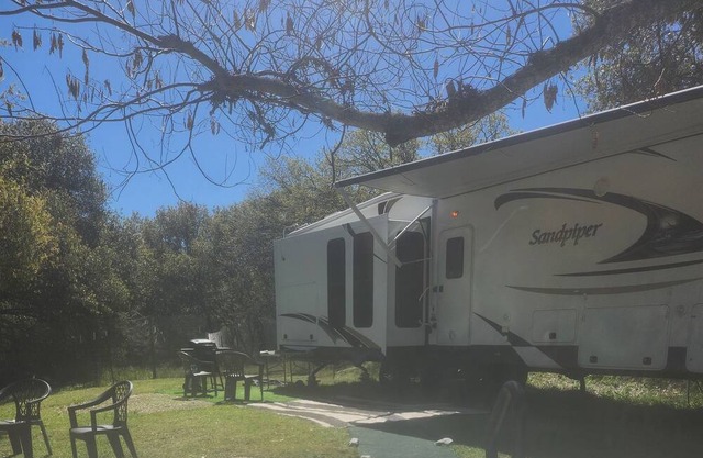 Comfort on Wheels 5th Wheel with Hot Tub Goats, Ducks, Chickens, Kune Pigs