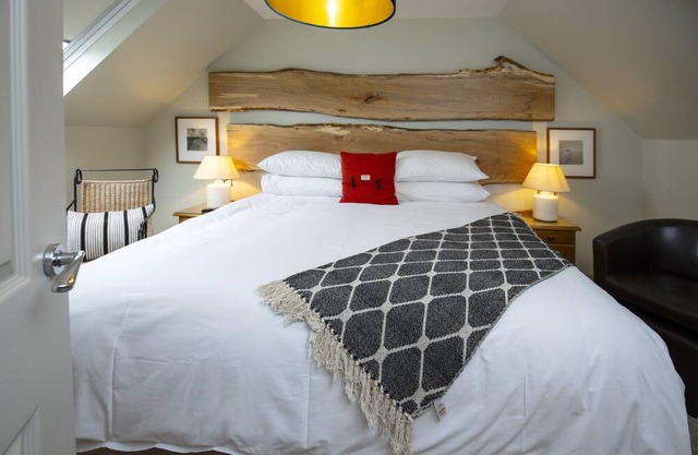 Park Suite 1 - up to four guests, close to Stornoway centre.