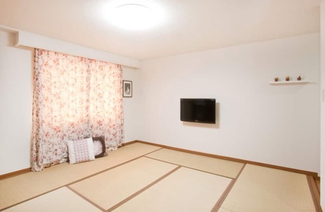 Room without meals plan 1 room for 6 people / Shinjuku ward Tokyo