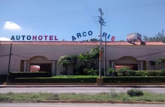 Auto Hotel Arco Iris
