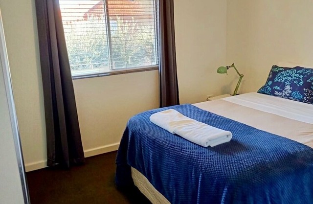 Mt Lawley 2 BR Affordable Luxury Minutes to CBD 7