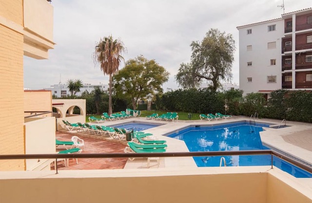 Apartment near the beach, train st., Golf place