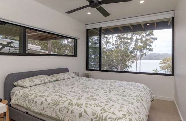 Seashells Lakeside Holiday Perfection