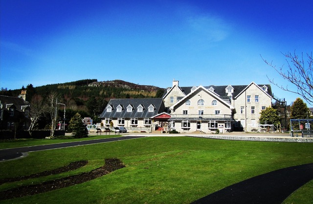 Duke Of Gordon Hotel