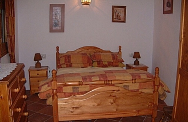 Buenavista 1 Apartment with Private Pool and Overlooking Lake Iznajar