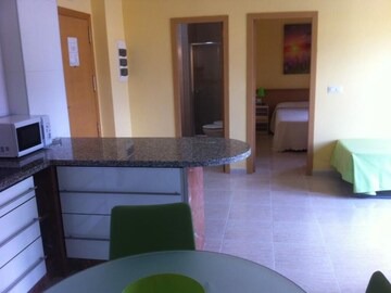 Triple apartment - 3 single beds. 4 in Alcoi