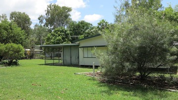 "WHITEHAVEN" in Picnic Bay