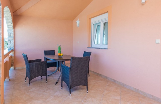 Apartments Peter (33485-A1) - Vir - island Vir