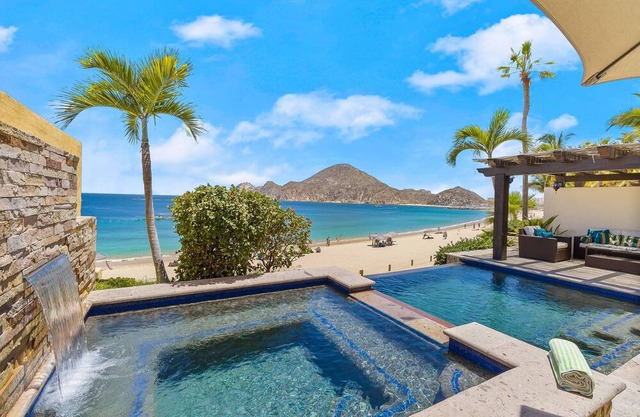 Hacienda Beach Club, Popular Medano Beach Front, 4 bedroom