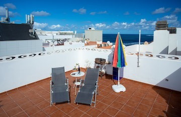 Penthouse on the beach &terrace By CanariasGetaway