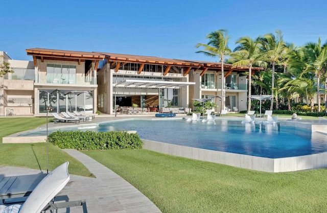 Architectural Oceanfront Masterpiece w Pool